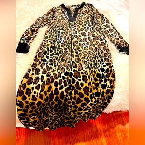 Leopard size S but oversized brand new robe